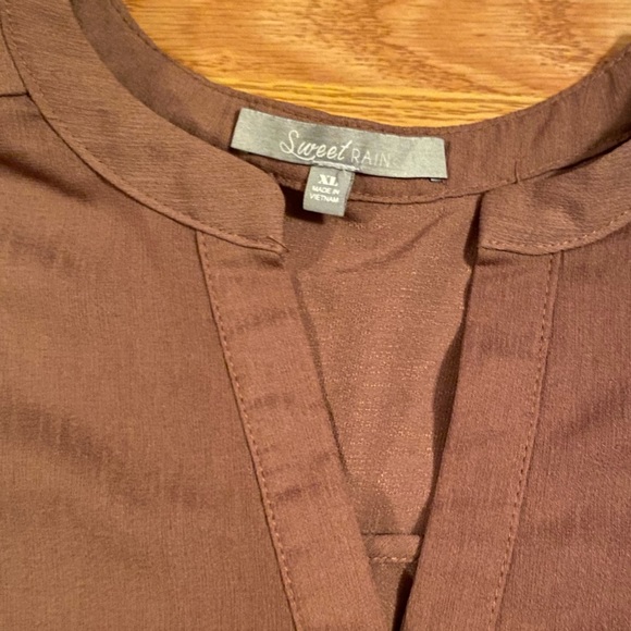 Brown women’s blouse - Picture 2 of 3